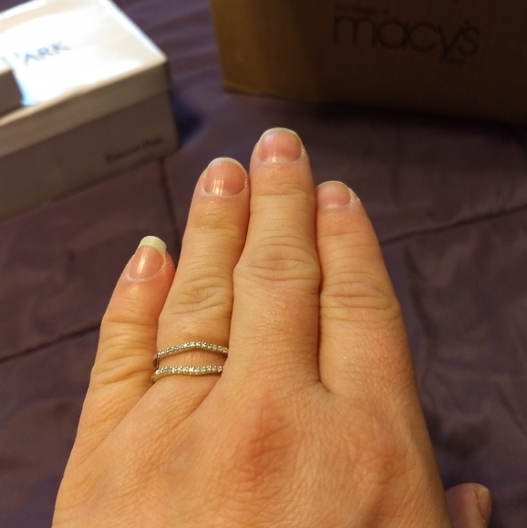 Women's wedding band-size 6.5 - Picture 2 of 3